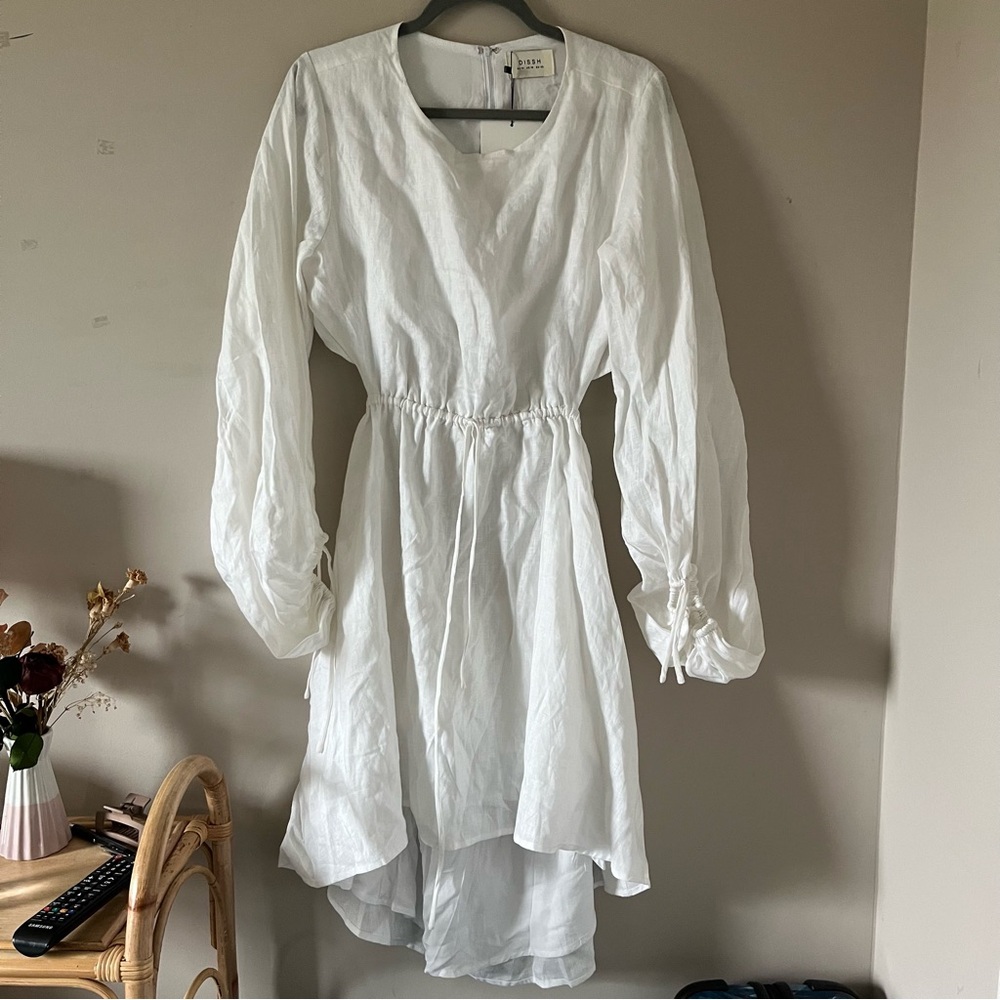 DISSH MOLLY WHITE LINEN MINI DRESS size 10 US, 14 AU vacation coastal